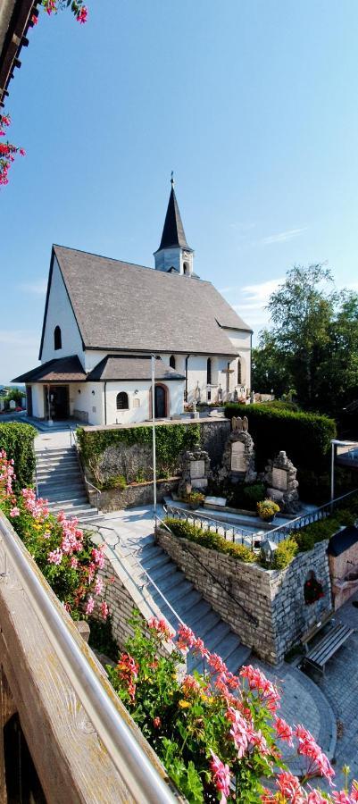 Gasthaus Kirchenwirt Hotel Koppl Exterior photo